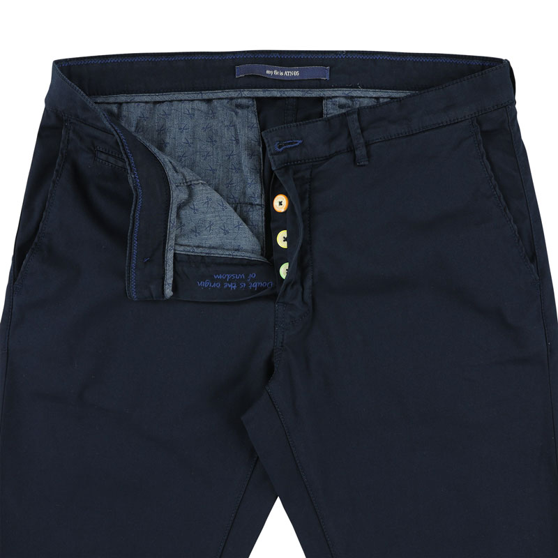 Noterman Chino in Navy – Bild 4