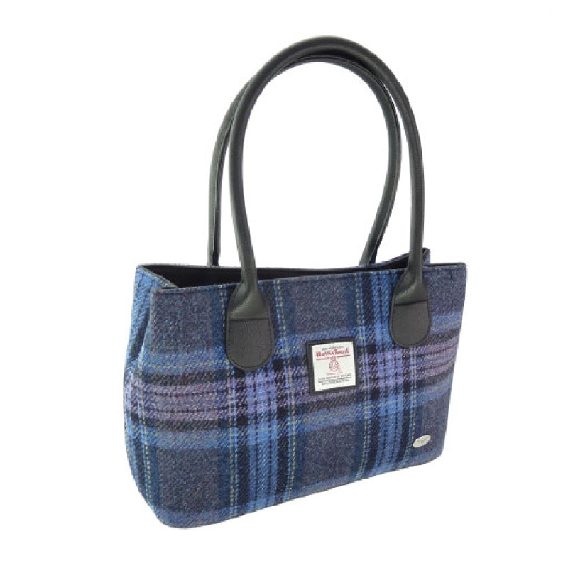 Klassische Harris Tweed Handtasche „Cassley“ im blauen und violetten Steward-Tartan-Design