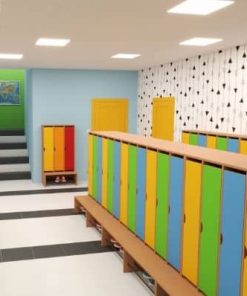 Garderobe 3 und 6 Kinder