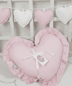 Herzkissen mit Rüschen