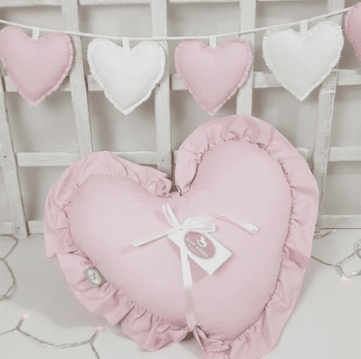 Herzkissen mit Rüschen – Bild 2