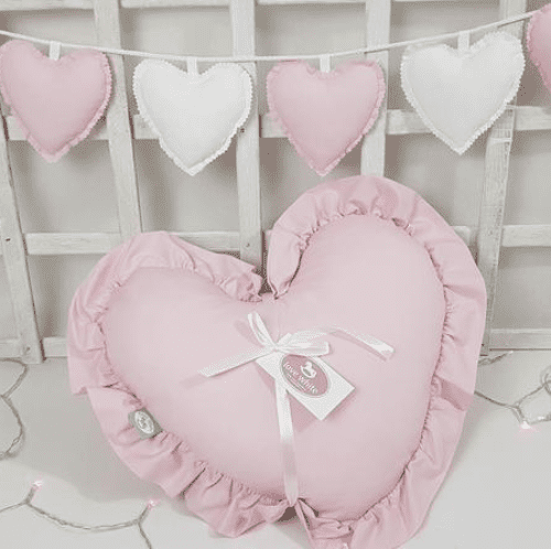 Herzkissen mit Rüschen – Bild 3