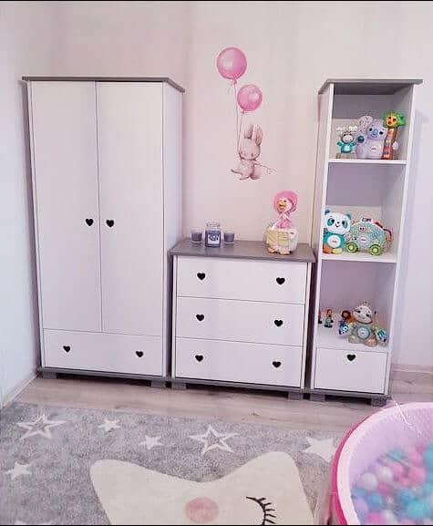 Kinderschrank Herz – Bild 5