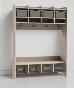 Kitagarderobe mit Boxen