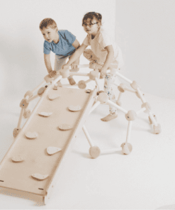 Kletterdome mit Kletterrampe