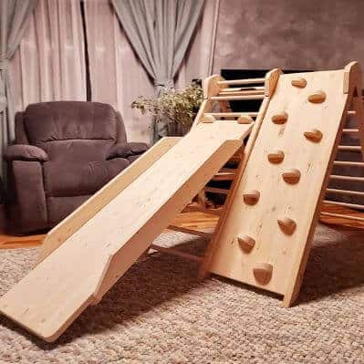 Kletterturm mit Rutsche – Bild 2