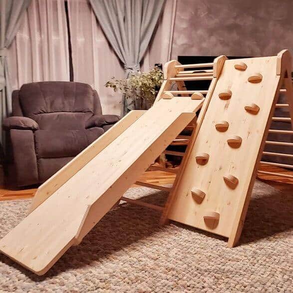 Kletterturm mit Rutsche – Bild 3