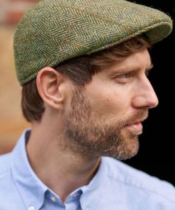 A Harris Tweed Mutze 630