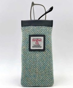 Brillenetui aus Harris Tweed in Türkis-Fischgrätmuster