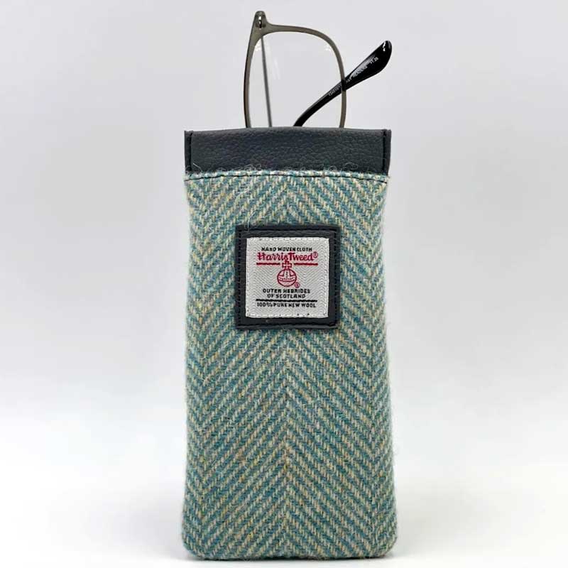 Brillenetui aus Harris Tweed in Türkis-Fischgrätmuster