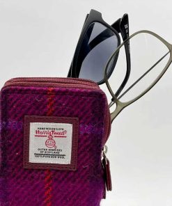 Doppelte Brillenhülle aus Harris Tweed in Lila-Karo